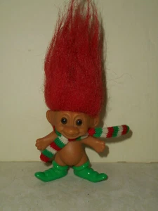 Muñeca Troll Vintage RUSS Holiday ELF Miniatura 3" Magenta Cabello Bufanda Desnuda - Imagen 1 de 12