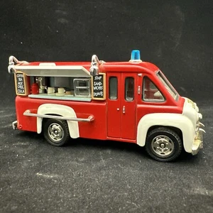 Matchbox 48 1948 Dodge Route Van Fire Fighter Support Food Truck YFE16-M 1:43 - Picture 1 of 9