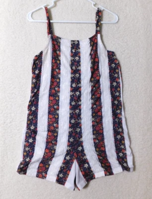 Mameluco floral detalle de corbata trasera delgada talla 6 correa de espagueti de ASOS Foto 1 de 4