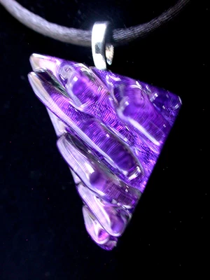 Colgante de vidrio fundido dicroico roto / pieza focal / hecho a mano - TL Gallego Foto 1 de 4