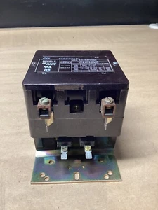 ARROW HART ACC520U10 INDUSTRIAL CONTROL #137F138PR6*CO - Picture 1 of 3