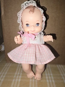 Playmates 9055 Pixie 6" Girl Baby Doll Vintage With Clothing Molded Hair - Picture 1 of 13