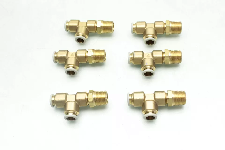 9 New Parker 171PLP-8-8 Prestolok Fittings / Brass / Tee / 1/2" x 1/2" x 1/2" - Image 1 of 4