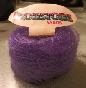 IronStone Yarn English Mohair 78% Mohair 13% Wool 9% Nylon 38g Lilac - Picture 1 of 2