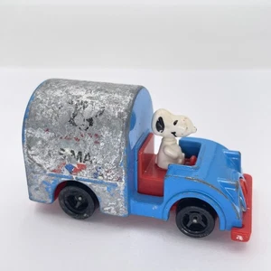 Camión de correo de colección Snoopy Peanuts juguete Aviva Japón 1958 coche fundido a presión coleccionable - Imagen 1 de 8