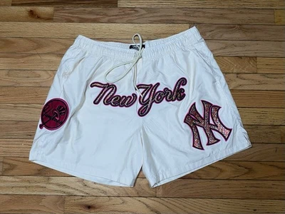 Pro Standard 纽约洋基队粉色标志短裤奶油色男式全新带标签 XL 码 — 第 1/4 张图片