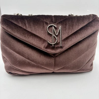 Bolso de Hombro Steve Madden BCOLEMAN Marrón Terciopelo Acolchado Cadena Pequeño Logo Foto 1 de 4