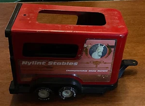 NYLINT STABLES CHAMPIONSHIP SHOW HORSE TRAILER METAL & PLASTIC ROCKFORD IL - Picture 1 of 5