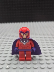 LEGO Magneto Minifigure sh0031 Marvel Super Heroes X-Men 6866 CMF Lot Rare HTF - Picture 1 of 2