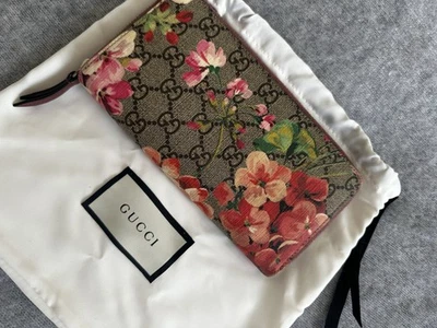 Cartera GUCCI GG Supreme Monograma Flores Cremallera Alrededor Beige Multicolor Rosa Seca Foto 1 de 4