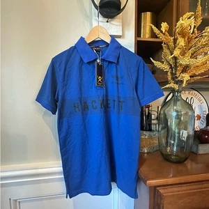 Neu mit Etikett Hackett London x Aston Martin Racing Poloshirt royalblau 100 % Baumwolle Gr. M - Bild 1 von 10