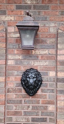 Tablón cabeza león hormigón Foto 1 de 3