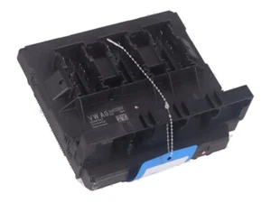 Unidad de control red de a bordo (BCM/BDC) VW Passat B7 Variant (365) 1.4 TSI 90 kW 122 P - Imagen 1 de 3