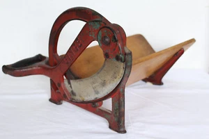 DEKORATIVER ALTER BROTSCHNEIDER VON GINGE, BROTMASCHINE #11960 - Bild 1 von 4