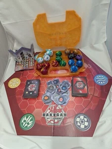 Bakugan Battle Planet Brawlers Bundle yellow case toys - Foto 1 di 8