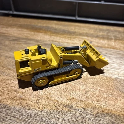 Chargeur CAT 953 Marque : CATERPILLAR Fabricant : NZG Modèle : 953 - Photo 1/3