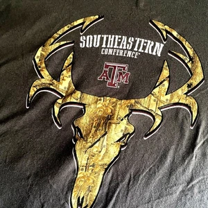 Texas A&M Aggies Brand Camo SEC Antler Graphic T-Shirt Mens XL Green Outdoors - Picture 1 of 5