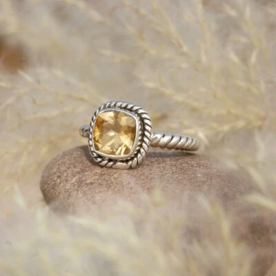 Exquisito anillo hecho a mano de plata de ley 925 con piedras preciosas de topacio todos los tamaños Foto 1 de 4