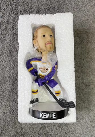 LA Kings Adrian Kempe Reverse Retro Bobble head *Bonus Cup Sleeve Cover