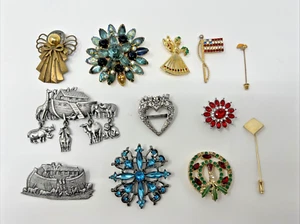 Lote De Colección De 12 Broches Prendedores Bisutería Arca De Noé, Bandera, Ángel y Más - Imagen 1 de 10