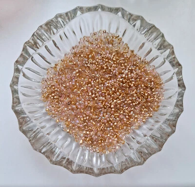 BN 75 grams 2-3mm BEIGE GLASS AURORA BOREALIS & GOLD SEED BEAD MIX 75g