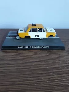 James Bond 007 Car Collection LADA 1500 THE LIVING DAYLIGHTS 1:43 Model Car - Picture 1 of 2