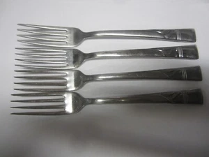 LOT OF 4 ROGERS USA STAINLESS FLATWARE DINNER FORK 7 3/8 " - Picture 1 of 3