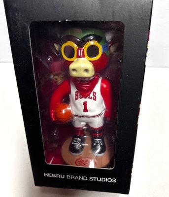 Chicago Bulls - Benny-the-Bull "Hebru Brantley" Bobblehead ** ¡¡NUEVO!!! Foto 1 de 4