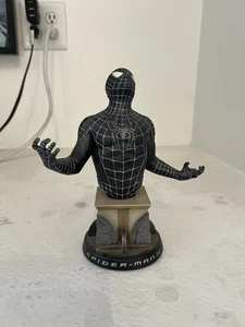 Sideshow Marvel Spider-Man 3 - Black Suited Spider-Man Mini Bust #73 Of 200 - Picture 1 of 3