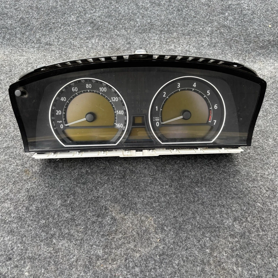 Cuadro de instrumentos velocímetro BMW 745i 750i 2002-2008 62119124812 OEM usado Foto 1 de 1