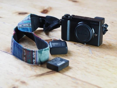 Panasonic Lumix GX9, Black, Like new, 1366 Shutter Count, Body and accessories - Bild 1 von 4