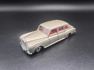 Tomica Vintage Rolls-Royce Phantom VI Tan NoF6 Japan Chipped Edges Played Shape - Picture 1 of 4