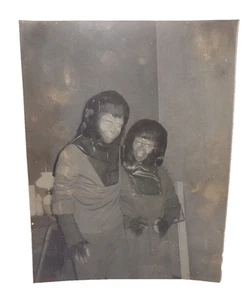 Original Photo Planet of the Apes Zira and Cornelius Dressing Room RRP 648 - Picture 1 of 5