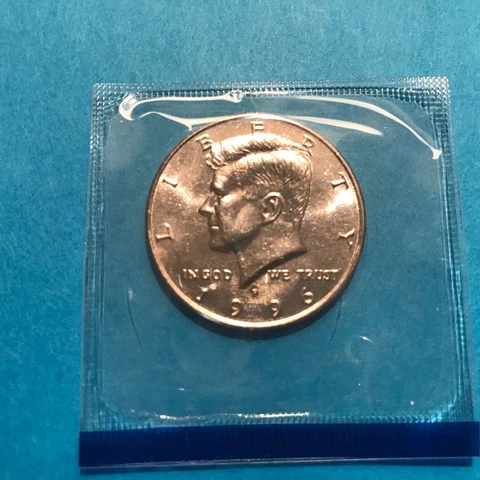 1995 P Kennedy Half Dollar  UNC  Mint Cello  FREE SHIP Cover