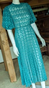 OSOS Design Vintage Midi Dress Sz 10 (EU 36) Emerald Green Perm Pleat Skirt EUC - Picture 1 of 6