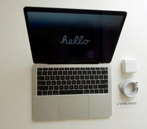 Apple MacBook Air 13.3" (128GB SSD, Intel Core i5 8th Gen., 3.60 GHz, 8GB)... - Afbeelding 1 van 17