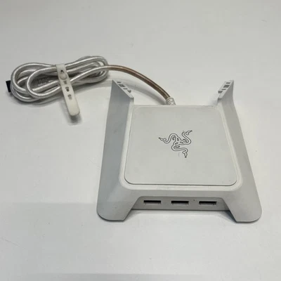 雷蛇 RC21-0119 V1 第 1 代 USB 3.0 基站 Chroma 仅白色底座 — 第 1/4 张图片