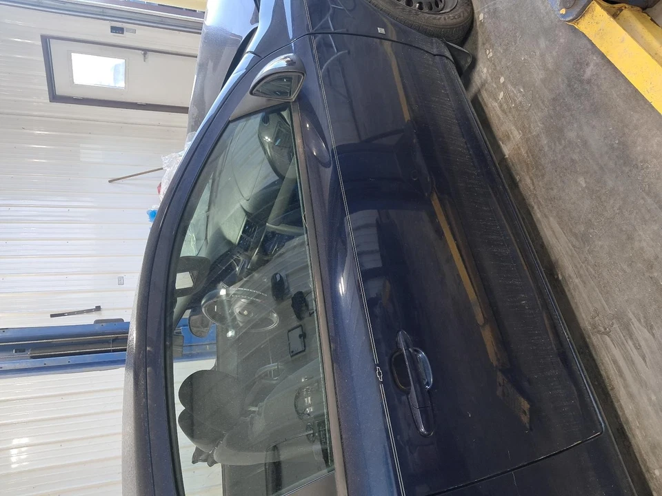 Conjunto de puerta delantera derecha usado se adapta a: Chevrolet Cobalt 2008 CPE eléctrico Fr Foto 1 de 4