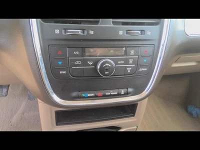 Dodge Caravan 2011-2020 control de temperatura CA montado en el tablero delantero Foto 1 de 4