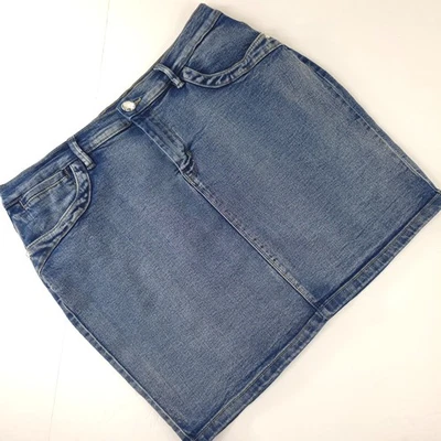 VENUS BLUE DENIM MINI SKIRT WOMEN'S SIZE 14 REGULAR STRETCH ZIP FLY POCKETS *EUC - Image 1 of 4