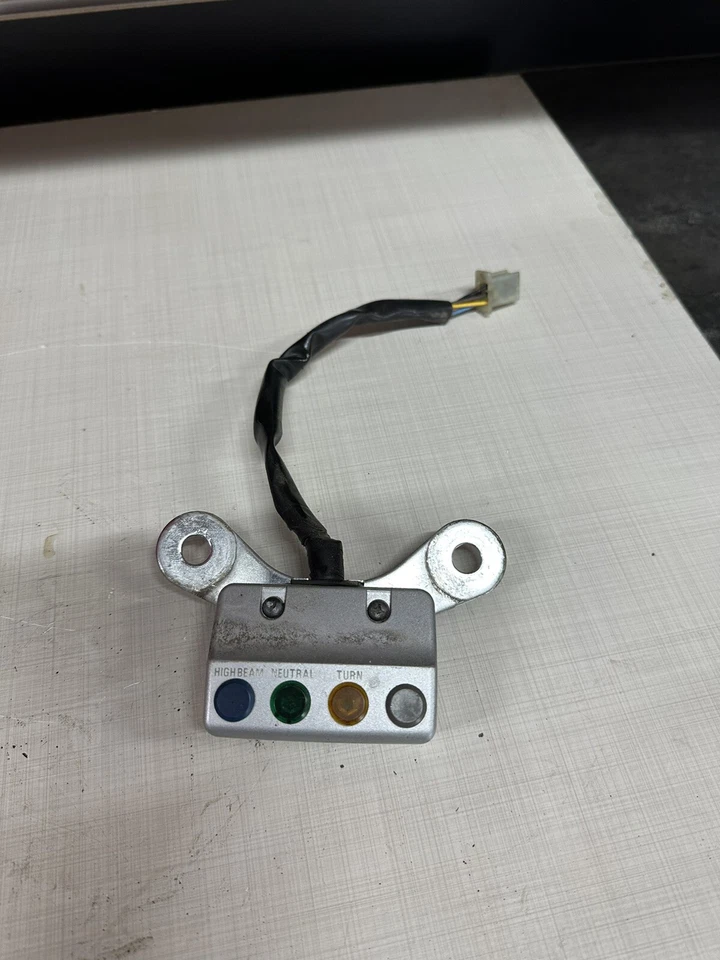 Panel de luces indicadoras de advertencia de tablero apagado 2009 Yamaha V Star 250 #U3044 Foto 1 de 1