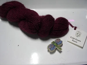 1 Hank ~ Cold Goat Farm ~ Mohair & Wool Blend Worsted Weight Wool Yarn ~ Merlot - Picture 1 of 3