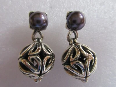 PENDIENTES COLGANTES BOLA PERLAS NEGRAS PLATA ESTERLINA ANN KING Foto 1 de 4