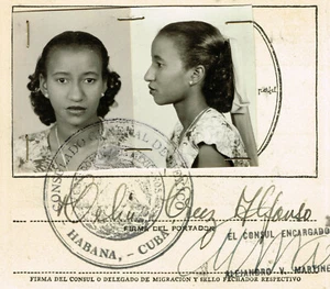 CELIA CRUZ ALFONSO AUTOGRAPH SIGNED DOCUMENT Jul,1948 (Mexico Migration Sheet) - Picture 1 of 6