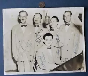 Foto firmada de cantantes inferiores genéticos de Memphia Tennessee Tennessee Tennessee Records MUY RARA-- - Imagen 1 de 1