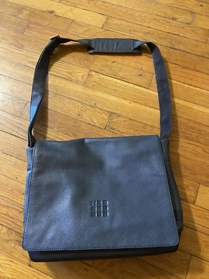 Bolso para portátil Moleskine Nomad Messenger azul nuevo sin etiquetas Foto 1 de 4