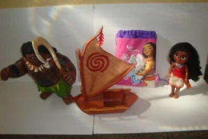 Disney Moana 13" Moana 16" Maui Actionfiguren Maui SINGT SPRICHT hat Haken Boot - Bild 1 von 12