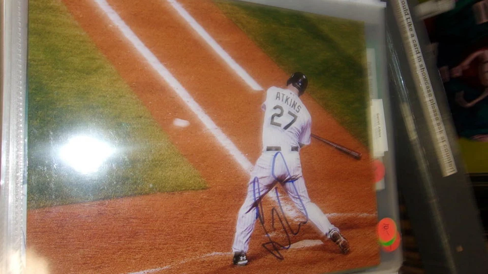Foto firmada por Garrett Atkins Colorado Rockies 8x10 certificado de autenticidad  Foto 1 de 1