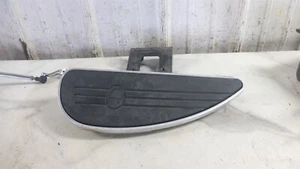 06 Yamaha XV1900 XV 1900 CT Stratoliner Front Left Floorboard Foot Peg Rest - Picture 1 of 7