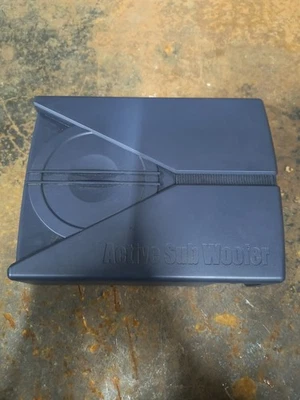 07 Suzuki SX4 Torisan Active Subwoofer System Driver Side - Image 1 of 4